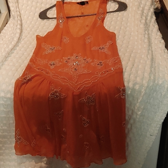 Dress - Picture 1 of 4